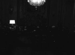 Il Presidente della Repubblica Francesco Cossiga riceve l'on.Gianni De Michelis, vice presidente del Consiglio dei Ministri, con l'on.Franco Carraro, ministro del turismo e dello spettacolo, e l'on. Vincenza Bono Parrino, ministro per i beni culturali e ambientali, gli esponenti dell'IBM Italia e gli autori del volume: "Le Isole del Tesoro" per presentare l'opera