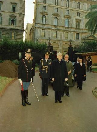 Visita alle Caserme della Polizia di Stato, Carabinieri e Carabinieri Guardie del Presidente