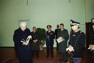 Visita alle Caserme della Polizia di Stato, Carabinieri e Carabinieri Guardie del Presidente