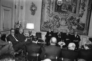 Il Presidente della Repubblica Francesco Cossiga riceve la visita Antigono Donati, presidente dell'Associazione amici dell'Accademia dei Lincei, con i componenti del Comitato direttivo e alcuni esponenti dell'Associazione