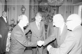 Il Presidente della Repubblica Francesco Cossiga riceve la visita Enrico Randone, presidente delle Assicurazioni Generali, con gli esponenti della Compagnia e una rappresentanza del Circolo nautico della Società