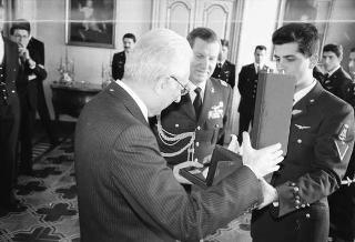 Incontro con una delegazione di allievi dell'Accademia Aeronautica di Pozzuoli, in servizio di Guardia d'Onore al Palazzo del Quirinale