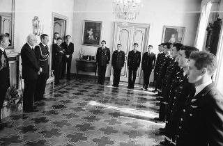 Incontro con una delegazione di allievi dell'Accademia Aeronautica di Pozzuoli, in servizio di Guardia d'Onore al Palazzo del Quirinale