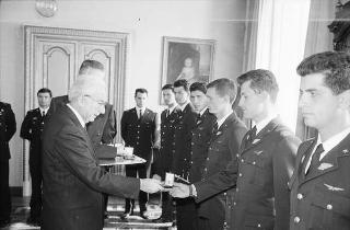 Incontro con una delegazione di allievi dell'Accademia Aeronautica di Pozzuoli, in servizio di Guardia d'Onore al Palazzo del Quirinale