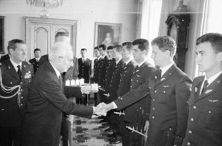 Incontro con una delegazione di allievi dell'Accademia Aeronautica di Pozzuoli, in servizio di Guardia d'Onore al Palazzo del Quirinale
