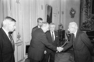 Incontro del Presidente della Repubblica Francesco Cossiga con Roman Malinowsky, presidente della Dieta polacca, accompagnato dall'ambasciatore polacco a Roma, Jozef Wiejacz