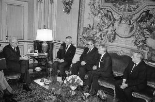 Incontro del Presidente della Repubblica Francesco Cossiga con Roman Malinowsky, presidente della Dieta polacca, accompagnato dall'ambasciatore polacco a Roma, Jozef Wiejacz