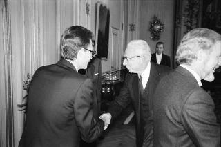Il Presidente della Repubblica Francesco Cossiga riceve la visita del presidente del Senato australiano, Kerry Sibraa