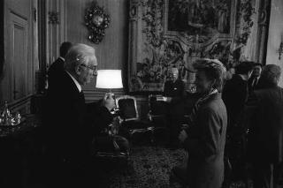 Il Presidente della Repubblica Francesco Cossiga riceve in udienza Massimo Severo Giannini, presidente del Comitato direttivo del Movimento per la riforma elettorale, con i componenti del comitato