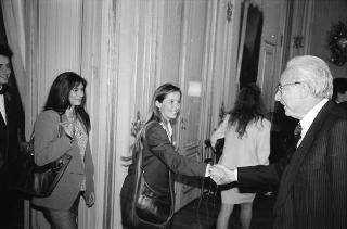 Udienza del Presidente della Repubblica Francesco Cossiga con Paolo Armaroli e Fausto Cuocolo, e un gruppo di studenti
