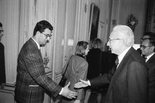 Udienza del Presidente della Repubblica Francesco Cossiga con Paolo Armaroli e Fausto Cuocolo, e un gruppo di studenti