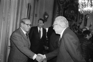 Incontro del Presidente della Repubblica Francesco Cossiga con Guido Alberti, ideatore del "Premio Strega"