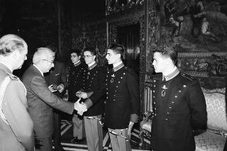 Incontro con una delegazione di allievi dell'Accademia militare di Modena, in servizio di Guardia d'Onore al Palazzo del Quirinale