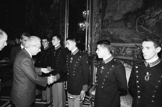 Incontro con una delegazione di allievi dell'Accademia militare di Modena, in servizio di Guardia d'Onore al Palazzo del Quirinale
