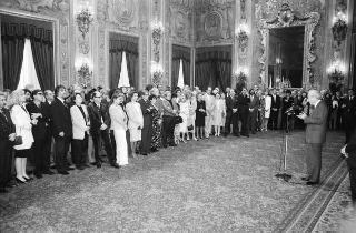 Il Presidente della Repubblica Francesco Cossiga incontra Franco Carraro, ministro del turismo e dello spettacolo, Gian Luigi Rondi, presidente dell'Ente David di Donatello, il comitato promotore, la giuria e i candidati ai Premi "David di Donatello" per il 1989
