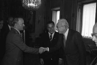 Incontro del Presidente della Repubblica Francesco Cossiga con Alessandro Ortis, nuovo presidente del Consiglio direttivo dell'Associazione nazionale Nunziatella, con il Consiglio nazionale