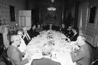 Colazione con il ministro della Difesa e i Capi di Stato maggiore delle Forze Armate