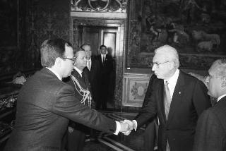 S.E. Il Signor Carlos RUCKAUF, nuovo Ambasciatore della Repubblica Argentina: presentazione delle Lettere Credenziali