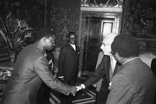 S.E. il Signor Mananga DINTOKA PHOLO, nuovo Ambasciatore della Repubblica dello Zaire: presentazione delle Lettere Credenziali