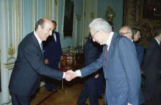 Incontro del Presidente della Repubblica Francesco Cossiga con l'on. Antonio Gava, ministro dell'interno, e i prefetti di nuova nomina