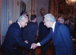 Incontro del Presidente della Repubblica Francesco Cossiga con l'on. Antonio Gava, ministro dell'interno, e i prefetti di nuova nomina