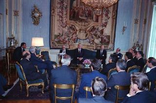Incontro del Presidente della Repubblica Francesco Cossiga con l'on. Antonio Gava, ministro dell'interno, e i prefetti di nuova nomina