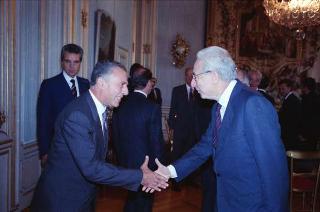 Incontro del Presidente della Repubblica Francesco Cossiga con l'on. Antonio Gava, ministro dell'interno, e i prefetti di nuova nomina