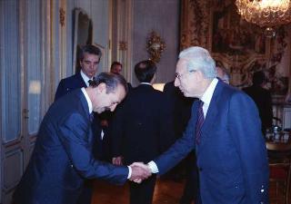 Incontro del Presidente della Repubblica Francesco Cossiga con l'on. Antonio Gava, ministro dell'interno, e i prefetti di nuova nomina
