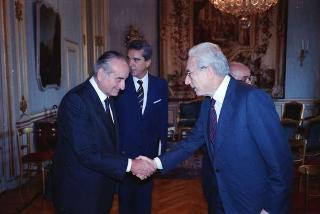 Incontro del Presidente della Repubblica Francesco Cossiga con l'on. Antonio Gava, ministro dell'interno, e i prefetti di nuova nomina