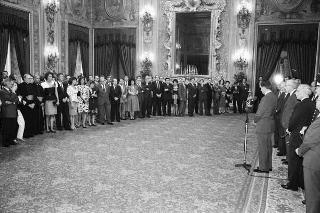 Il Presidente della Repubblica Francesco Cossiga riceve in udienza Franco Carraro, ministro del turismo e dello spettacolo, con gli esponenti dell'Ente nazionale italiano per il Turismo, per il 70° anniversario di costituzione dell' ENIT