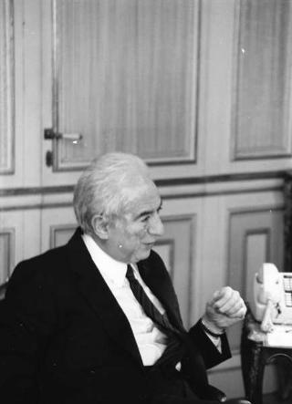 John F. Akers, presidente della IBM, con Ennio Presutti e Gustavo Vicentini, rispettivamente presidente e direttore dei servizi di marketing della IBM Italia