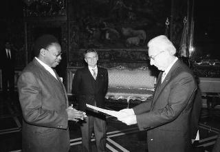 Sua Eccellenza Andrè Katabarwa, nuovo Ambasciatore della Repubblica del Ruanda: presentazione delle Lettere Credenziali