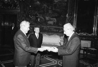 Sua Eccellenza Oscar Mejia Valleo, nuovo Ambasciatore della Repubblica di Colombia: presentazione delle Lettere Credenziali