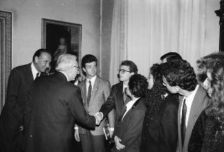 Il Presidente della Repubblica Francesco Cossiga riceve la visita di Alfredo Diana, presidente della Federazione nazionale Cavalieri del Lavoro