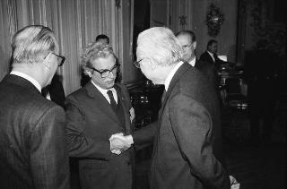 Il Presidente della Repubblica Francesco Cossiga incontra Ruggero Puletti, presidente della Fondazione "Vittoriale degli italiani", con esponenti della Fondazione, delle Associazioni fiumane e del "Comitato nazionale per l'edizione critica dell'opera di Gabriele D'Annunzio"