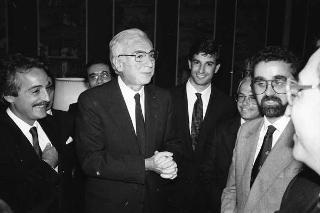 Il Presidente della Repubblica Francesco Cossiga incontra Mario Floris, presidente della Giunta regionale della Sardegna, con i componenti della Giunta