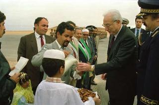 Il Presidente della Repubblica Francesco Cossiga in visita di Stato in Algeria (12 - 14 novembre 1989)