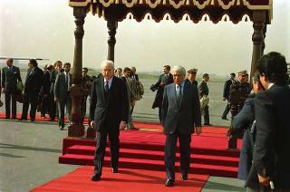 Il Presidente della Repubblica Francesco Cossiga in visita di Stato in Algeria (12 - 14 novembre 1989)