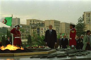 Il Presidente della Repubblica Francesco Cossiga in visita di Stato in Algeria (12 - 14 novembre 1989)
