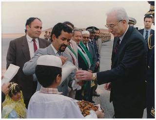Il Presidente della Repubblica Francesco Cossiga in visita di Stato in Algeria (12 - 14 novembre 1989)