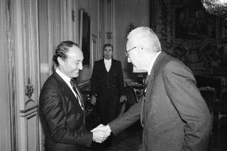 Il Presidente della Repubblica Francesco Cossiga incontra Fabio Roversi Monaco, rettore dell'Università degli studi di Bologna, con i componenti del senato accademico dell'Ateneo