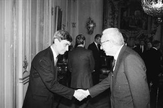Il Presidente della Repubblica Francesco Cossiga incontra Fabio Roversi Monaco, rettore dell'Università degli studi di Bologna, con i componenti del senato accademico dell'Ateneo