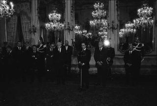 Il Presidente della Repubblica Francesco Cossiga incontra Franco Carraro, ministro del turismo e dello spettacolo, con Joao Havelange, presidente della FIFA, il Comitato esecutivo e la Commissione della FIFA per Italia '90, in occasione del sorteggio dei gironi della Coppa del mondo di calcio 1990
