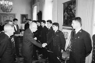 Incontro con una delegazione di allievi dell'Accademia navale di Livorno, in servizio di Guardia d'Onore al Palazzo del Quirinale