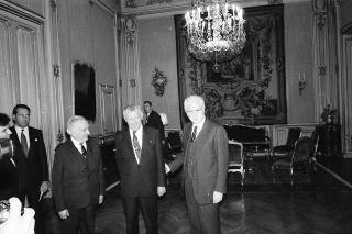Il Presidente della Repubblica Francesco Cossiga riceve in udienza Mieczyslaw Franciszek Rakowski, segretario generale del Partito operaio unificato polacco
