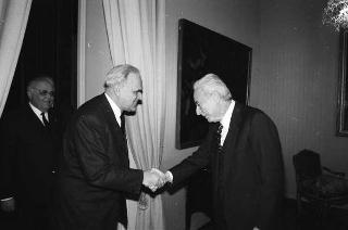 Il Presidente della Repubblica Francesco Cossiga incontra Herbert Schambeck, primo vice presidente del Senato austriaco