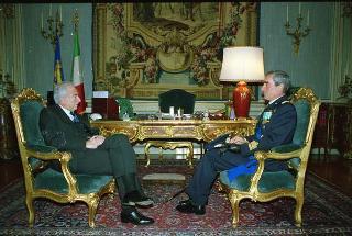 Incontro del Presidente della Repubblica Francesco Cossiga con il Generale di Squadra Aerea Oreste Gargioli, nuovo vice comandante delle Forze Alleate del Sud Europa