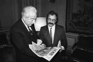 Incontro del Presidente della Repubblica Francesco Cossiga con Georges Mattia, corrispondente a Roma del quotidiano francese "La Croix"