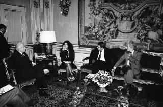 Il Presidente della Repubblica Francesco Cossiga riceve la visita Jacques Amalric, capo delle redazioni estere di "Le Monde"