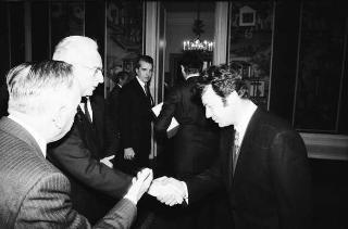 Il Presidente della Repubblica Francesco Cossiga riceve Mario Berri, presidente dell'Associazione "Vittorio Bachelet", con i componenti il"Comitato per le onoranze a Vittorio Bachelet nel decimo anniversario del suo sacrificio"